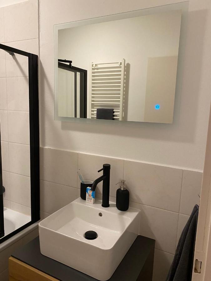 Apartment Am Palaisgarten, Netflix, Wlan, Boxspringbett Detmold Bagian luar foto